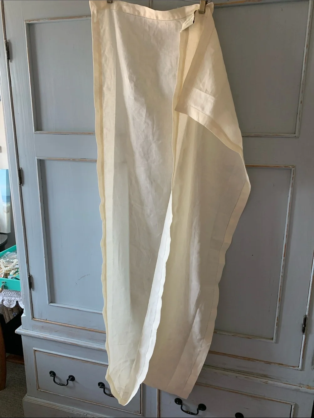 Pottery Barn 100% Linen Cream Table Runner 108”x16 Never Used